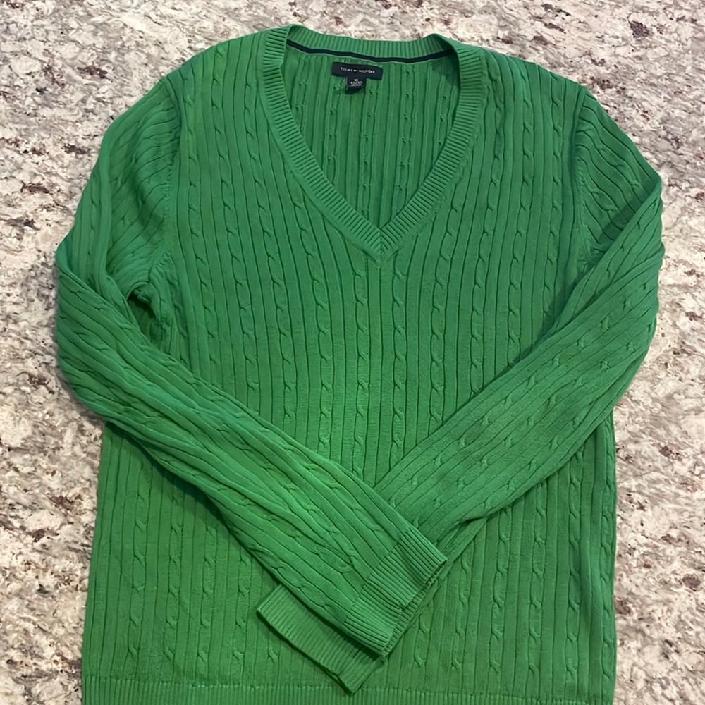Green v neck sweater